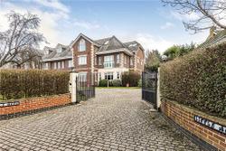 Flat Hermitage Lane in Windsor