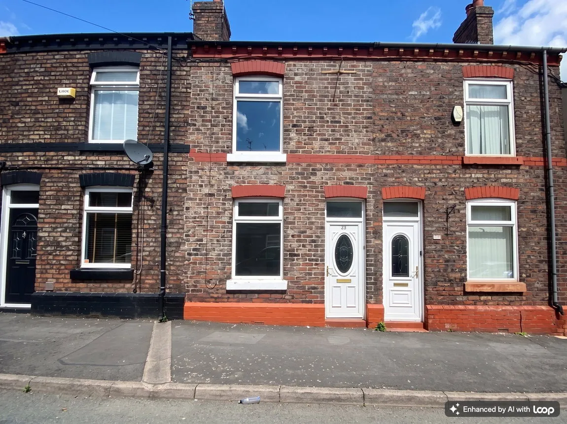 House Greenway Road in Widnes