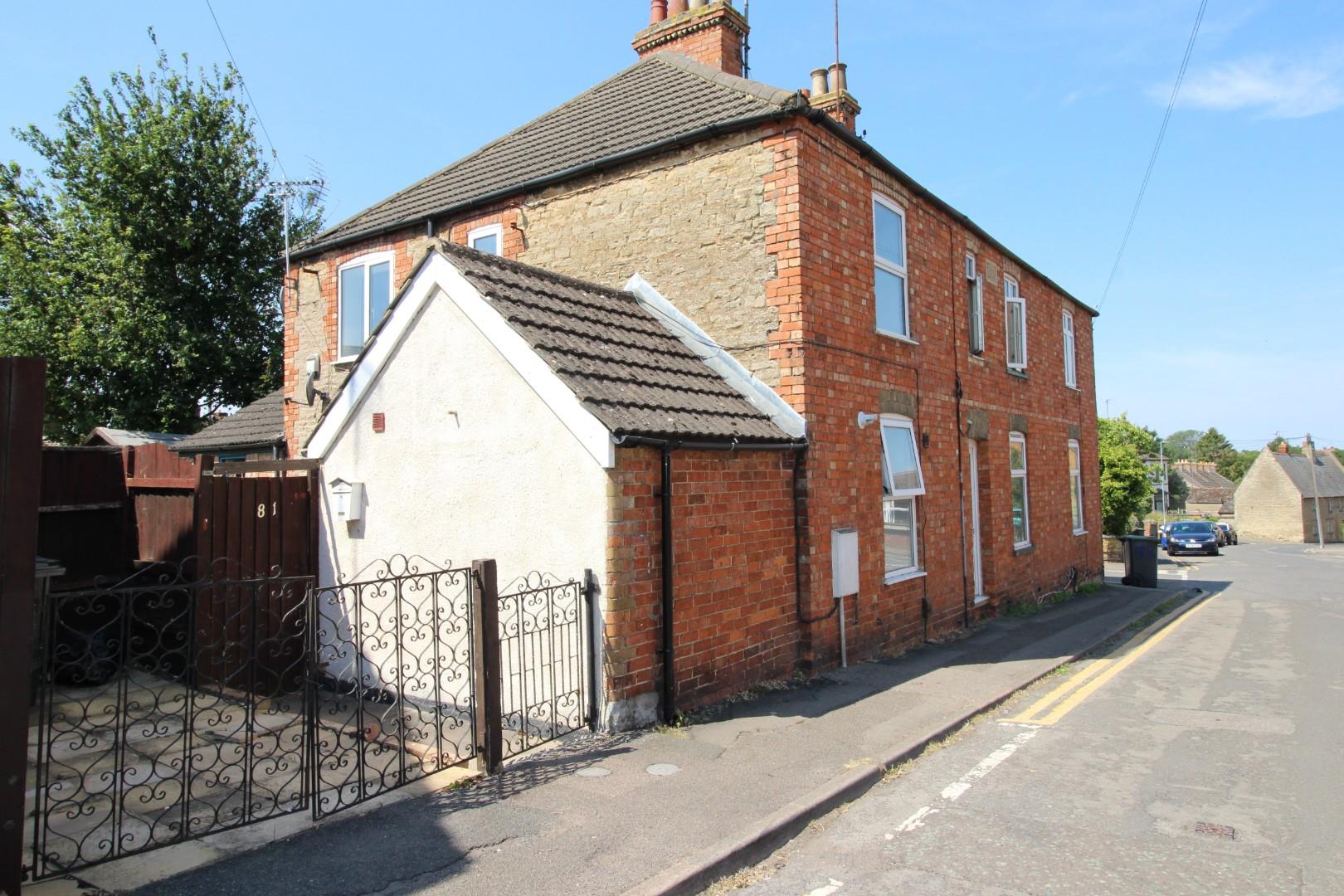 House Hill Street in Raunds