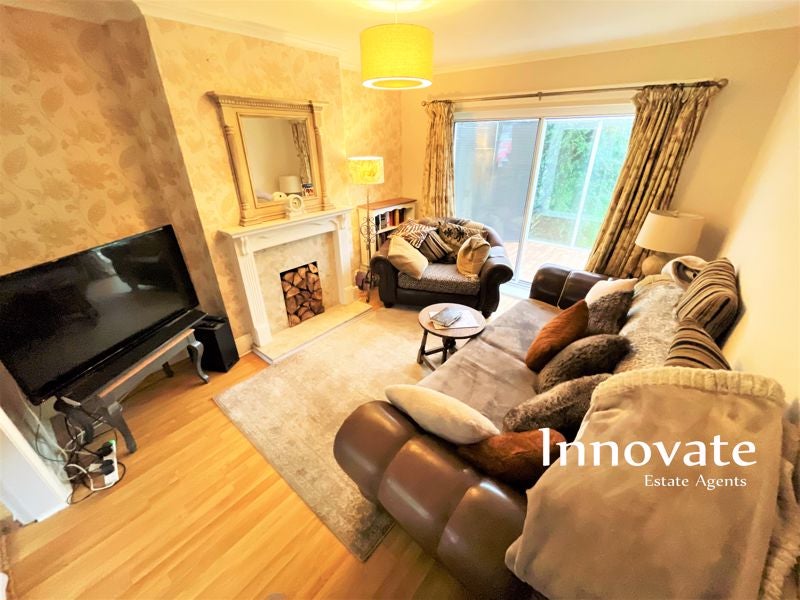 House Springhill Grove in Wolverhampton