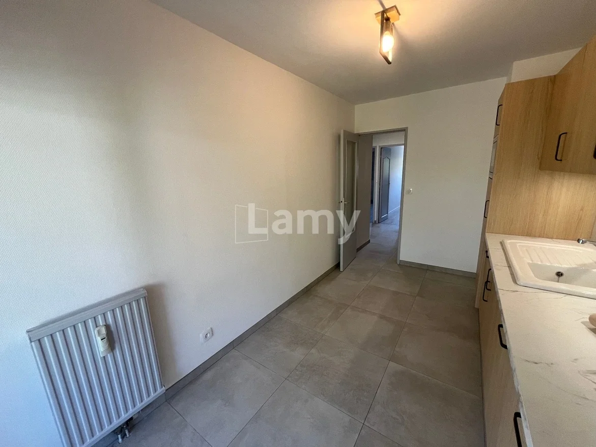 Appartement Rue du Docteur Jean Michel à Lons-le-Saunier
