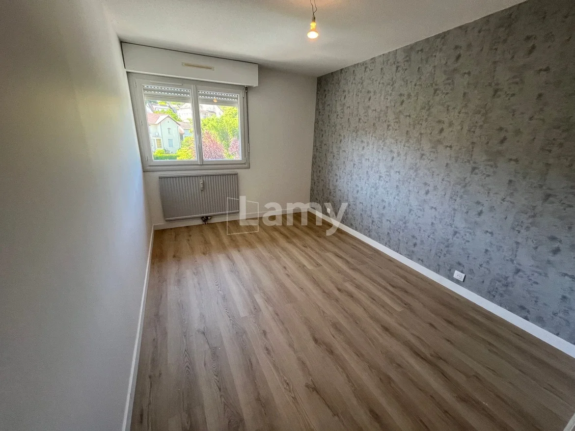Appartement Rue du Docteur Jean Michel à Lons-le-Saunier