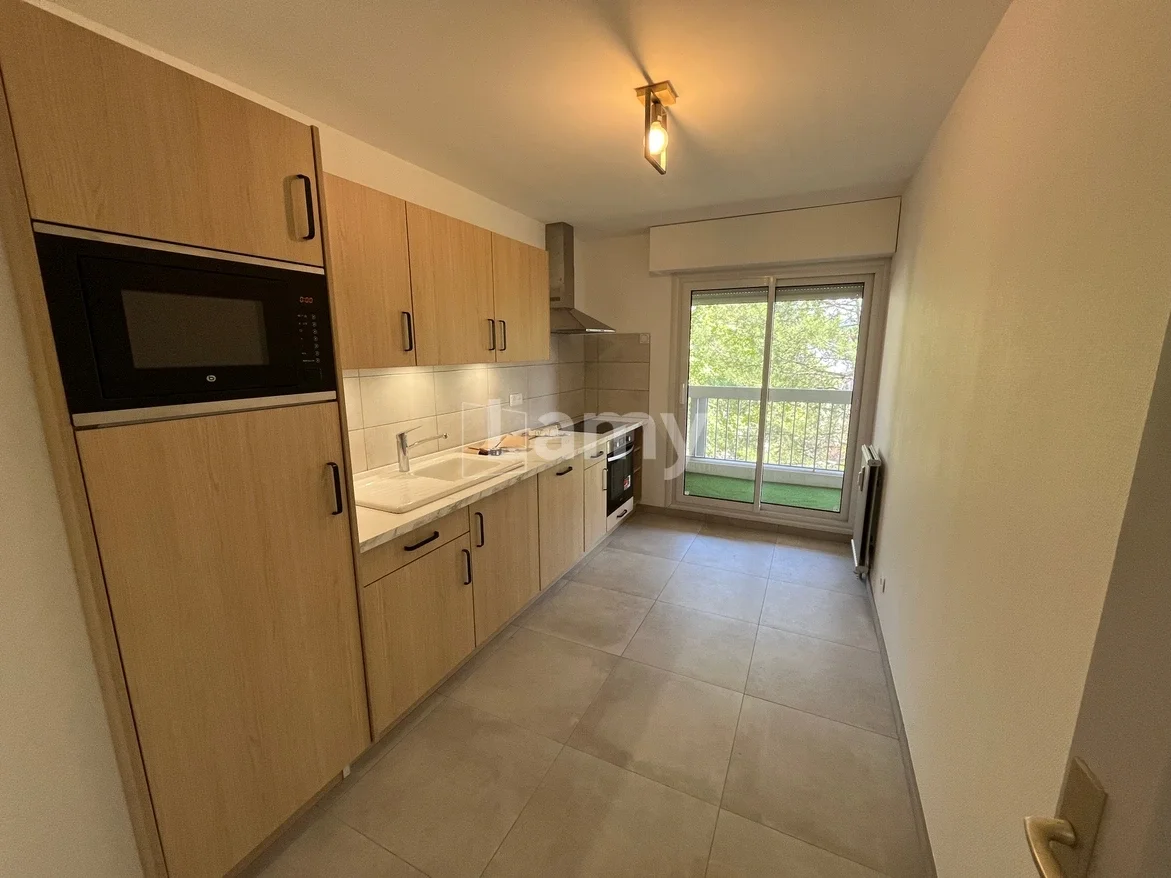 Appartement Rue du Docteur Jean Michel à Lons-le-Saunier