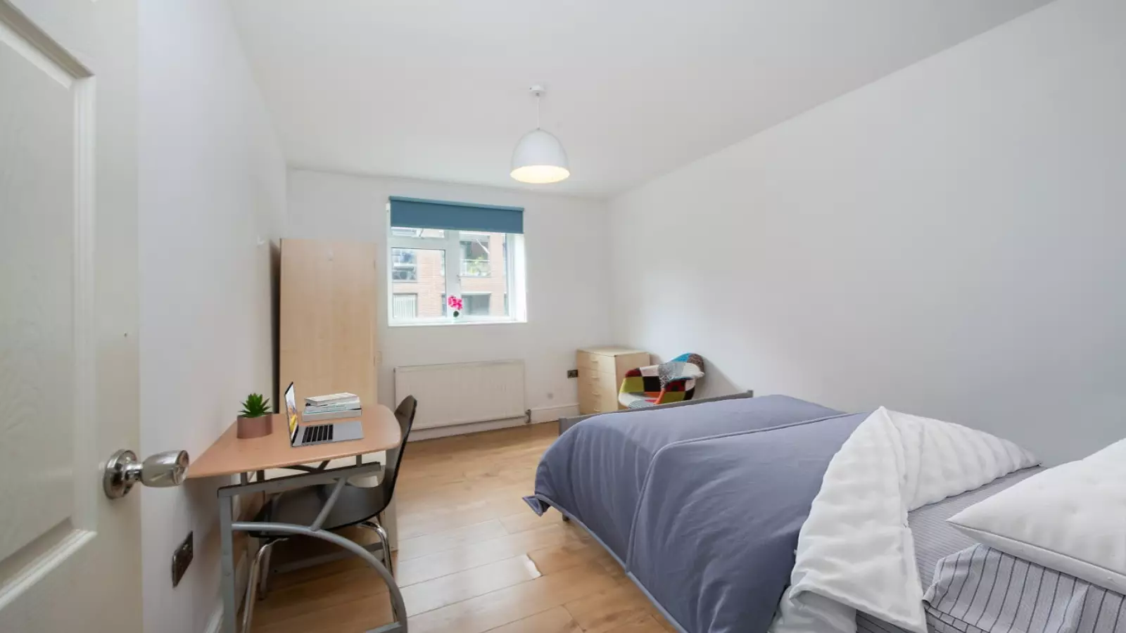 Flat King James Street in Greater London