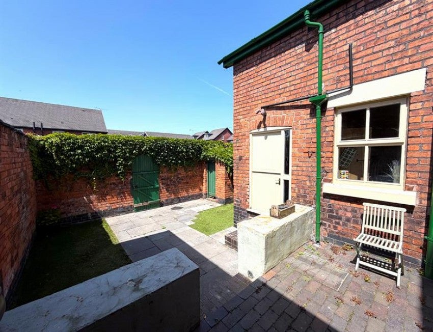 House Robin Hood Lane in Helsby