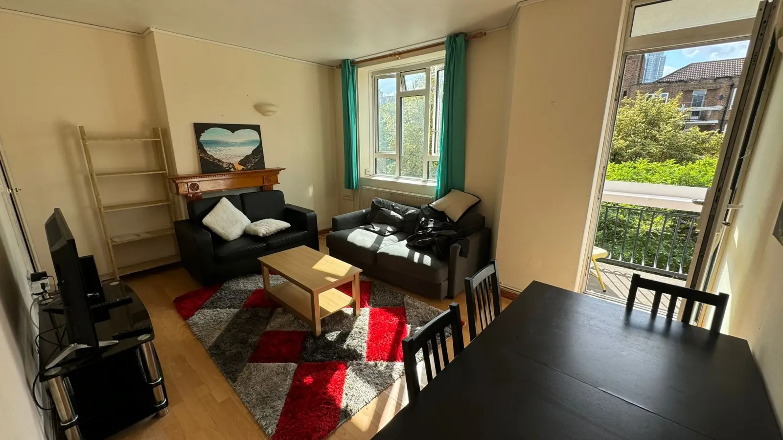 Flat McGrath Road in Greater London