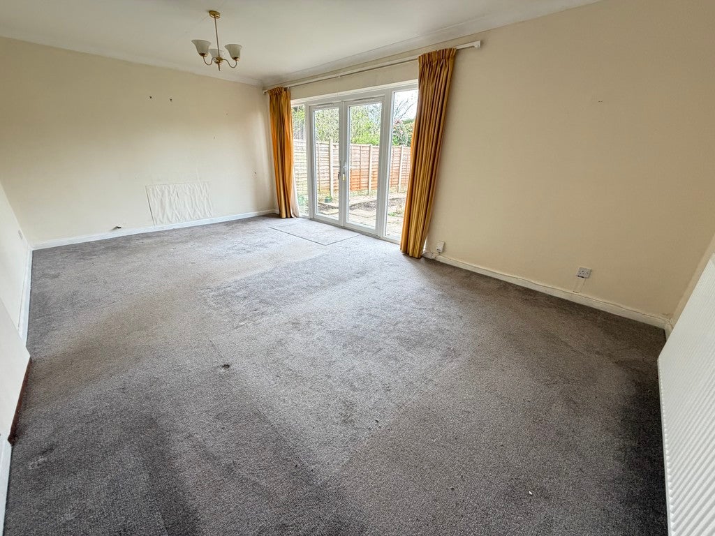 Flat Penn Road in Wolverhampton