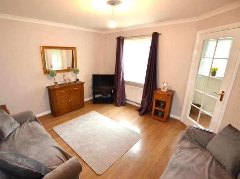 Flat Meikelaught Place in Saltcoats