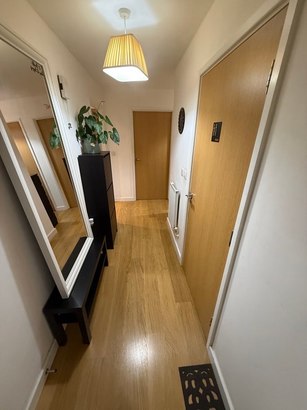 Room Salton Square in Greater London