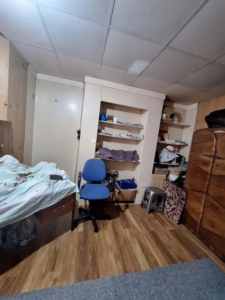 Room Upton Park Road in Greater London