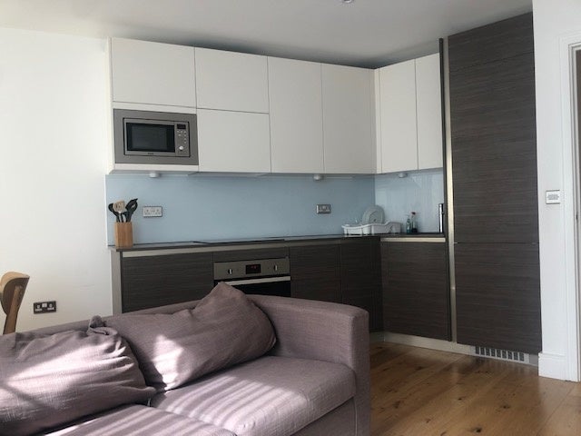 Flat Molesworth Street in Greater London