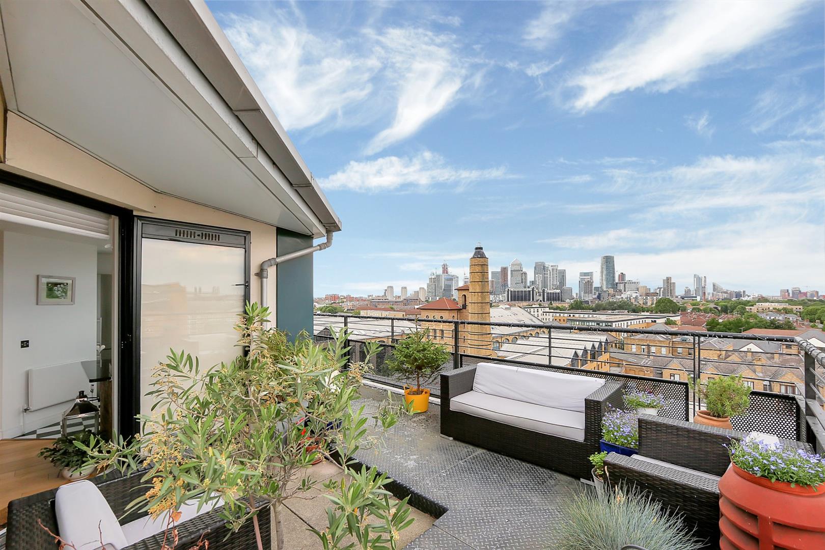 Flat Scott Russell Place in Greater London