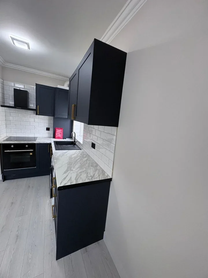 Flat Woodside Green in Greater London