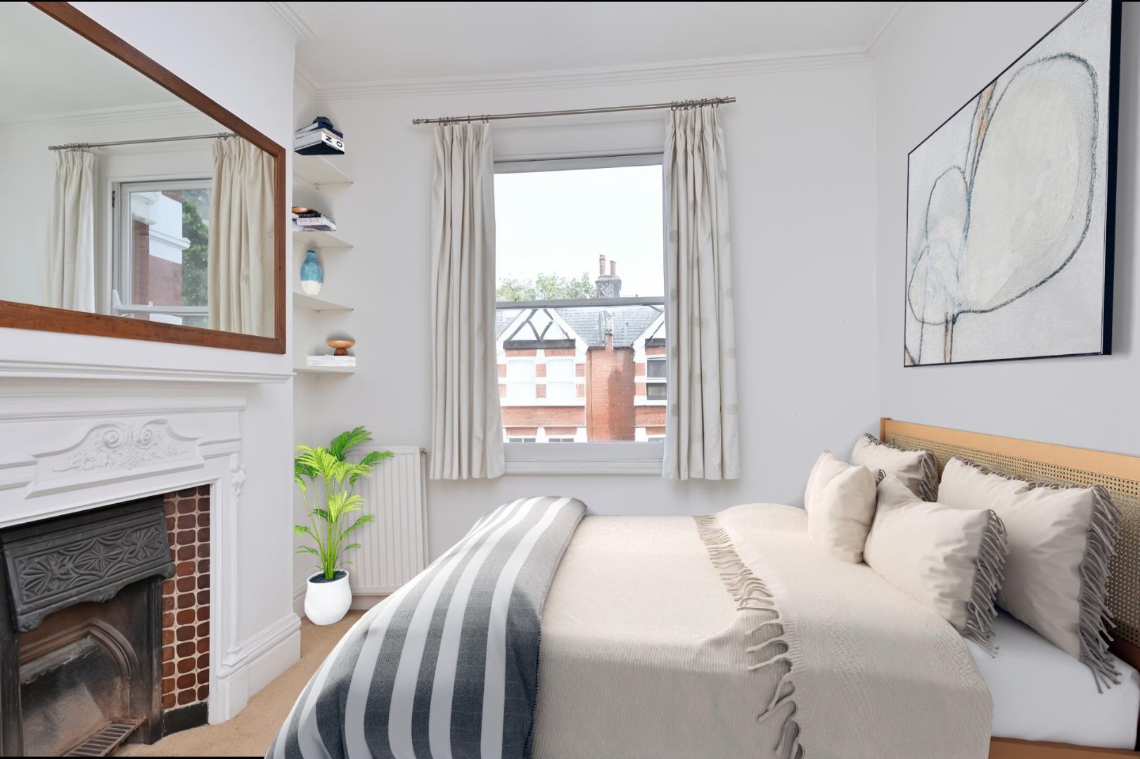 Flat Cleveland Avenue in Greater London