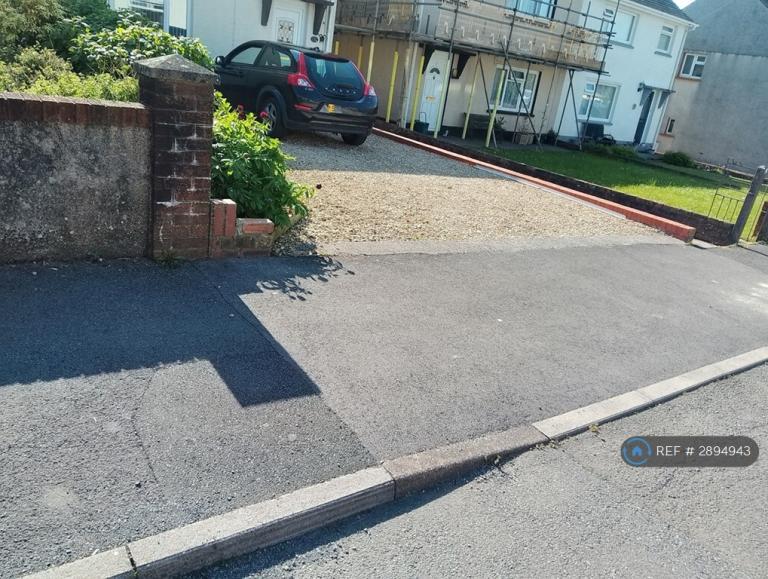 House Dynevor Avenue in Llandeilo
