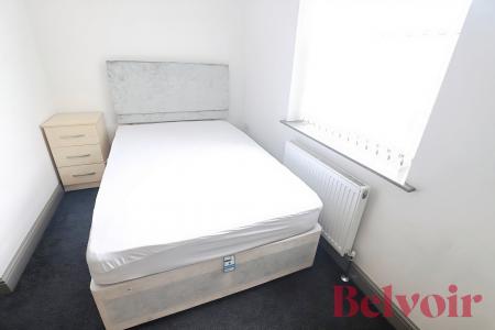 Room London Road in Newcastle-under-Lyme