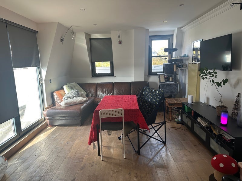 Room Rectory Road in Greater London