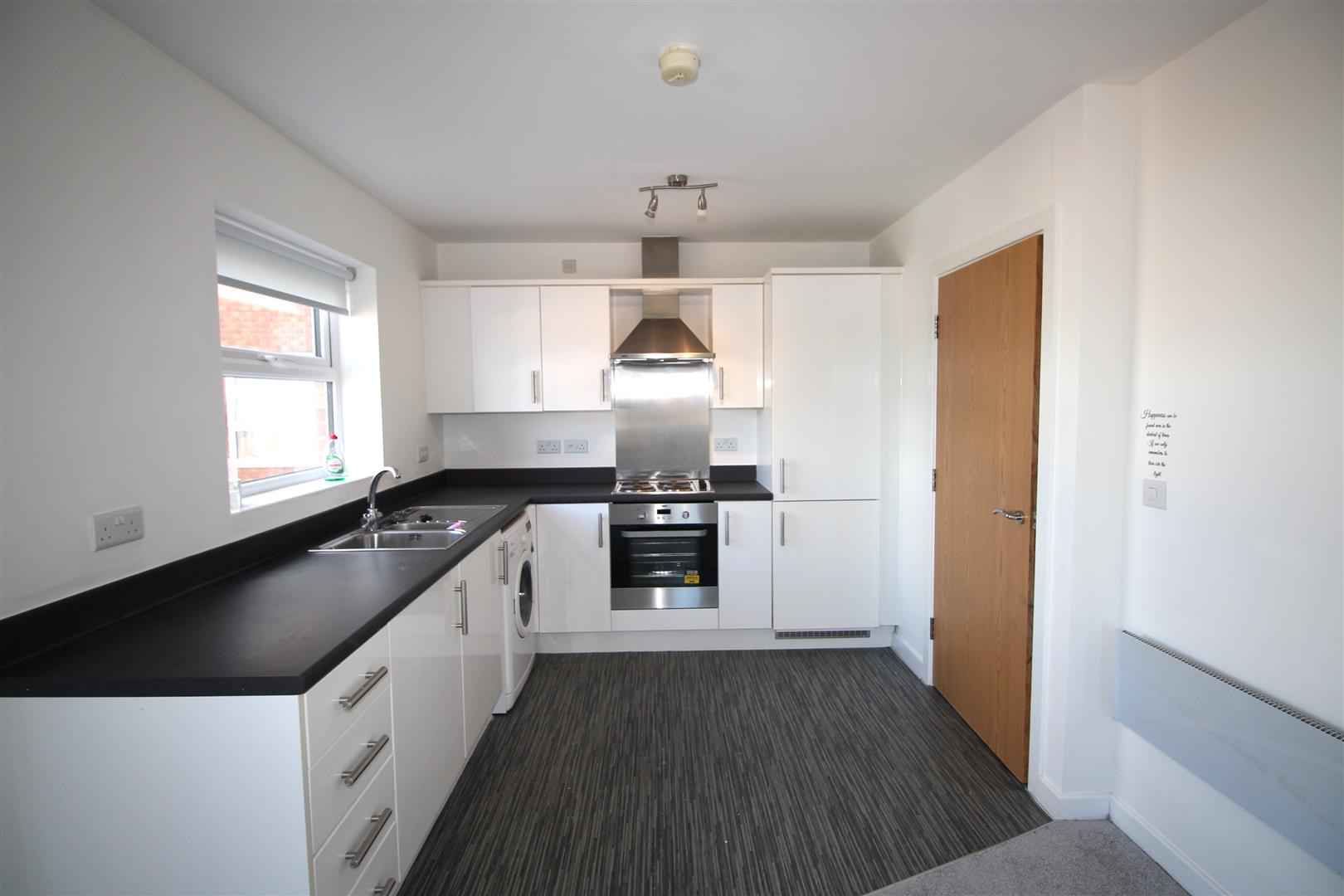 Flat Ivy Graham Close in Manchester