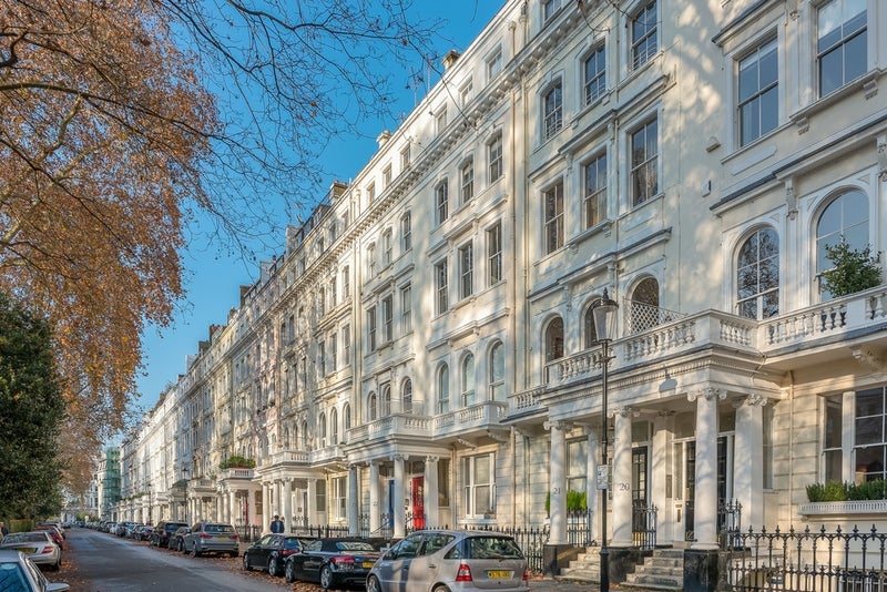 Flat Kynance Mews in Greater London