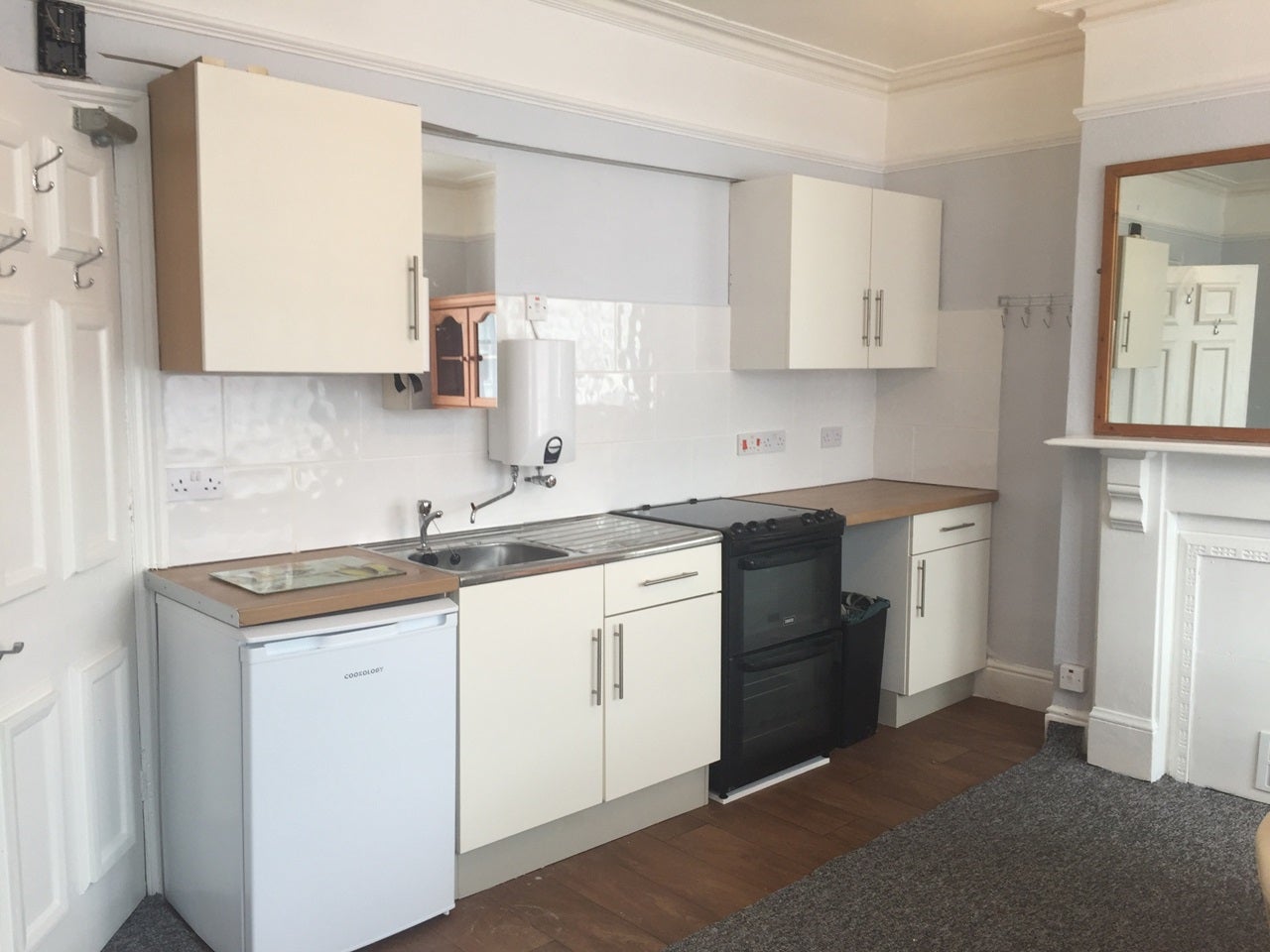 Room Abington Avenue in Northampton
