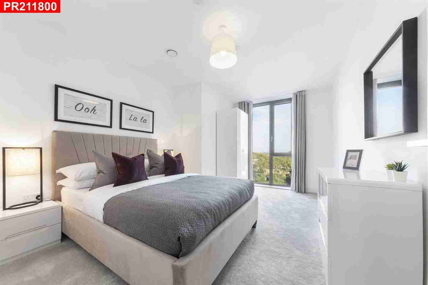 Flat Furlong Road in Staines-upon-Thames