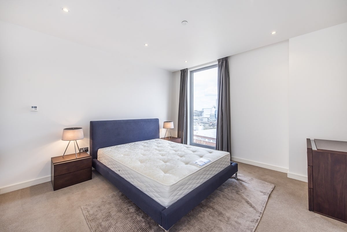 Flat Camley Street in Greater London