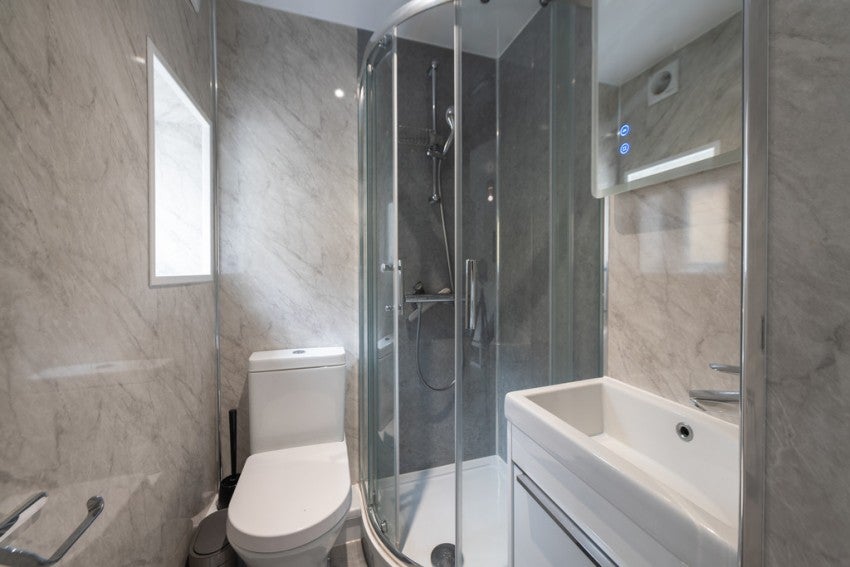 Room Thackeray Road in Southampton