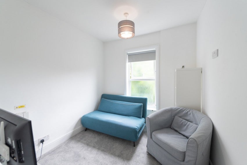 Room Thackeray Road in Southampton