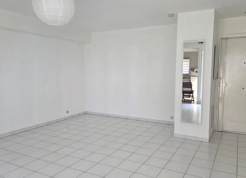 Flat Allées Turcat-Mery in Marseille