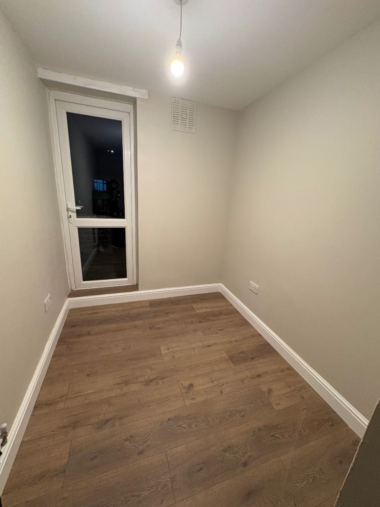 Flat Grangewood Street in Greater London