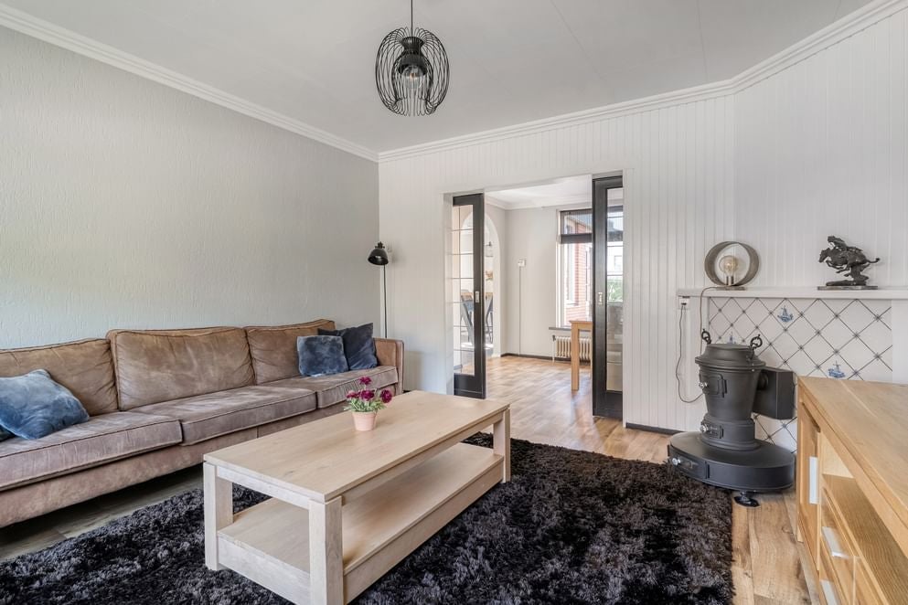 Twee-onder-één-kap te koop: Brinkstraat 5, Reutum