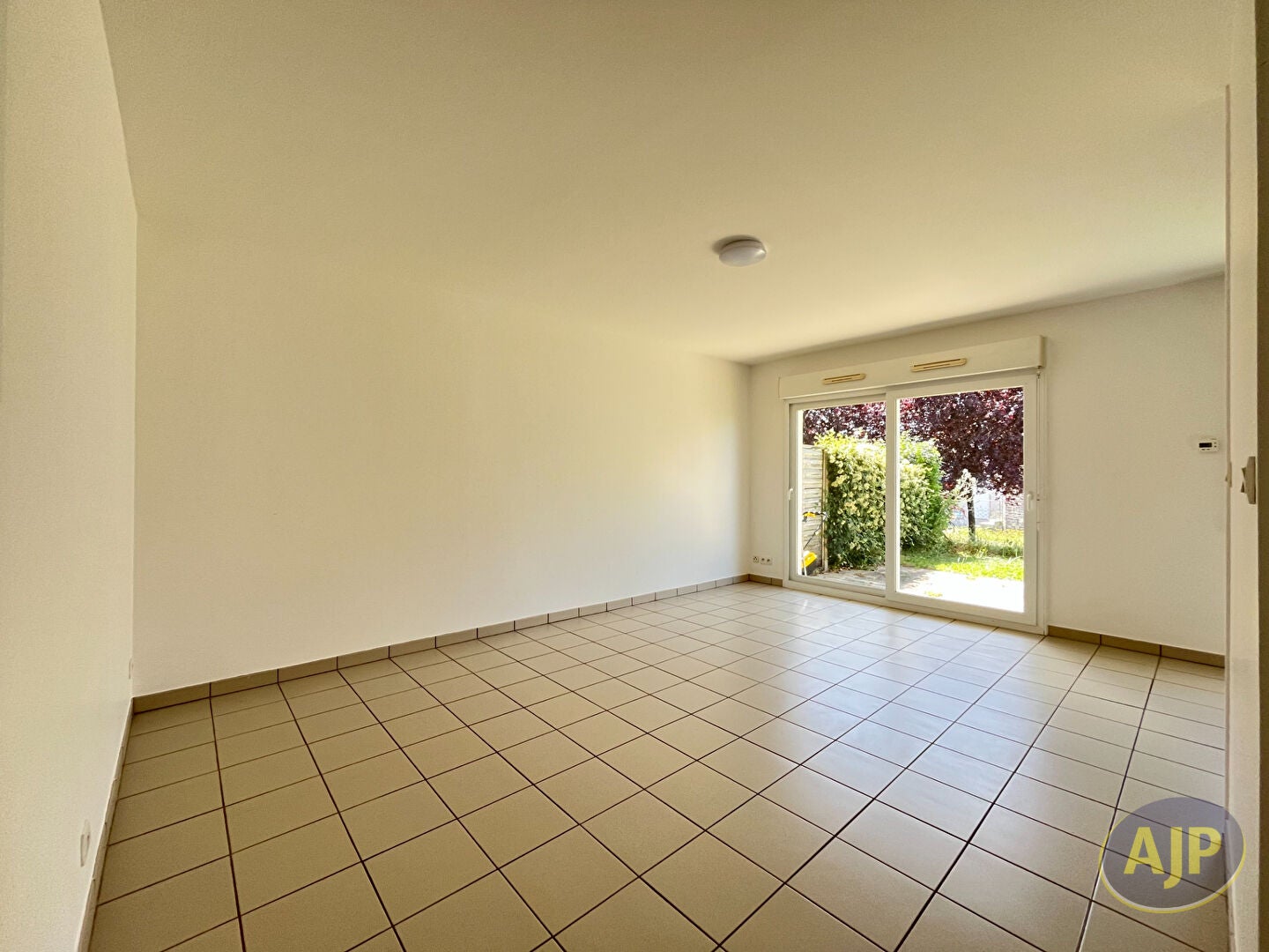 Appartement Rue Maison Neuve à Meung-sur-Loire