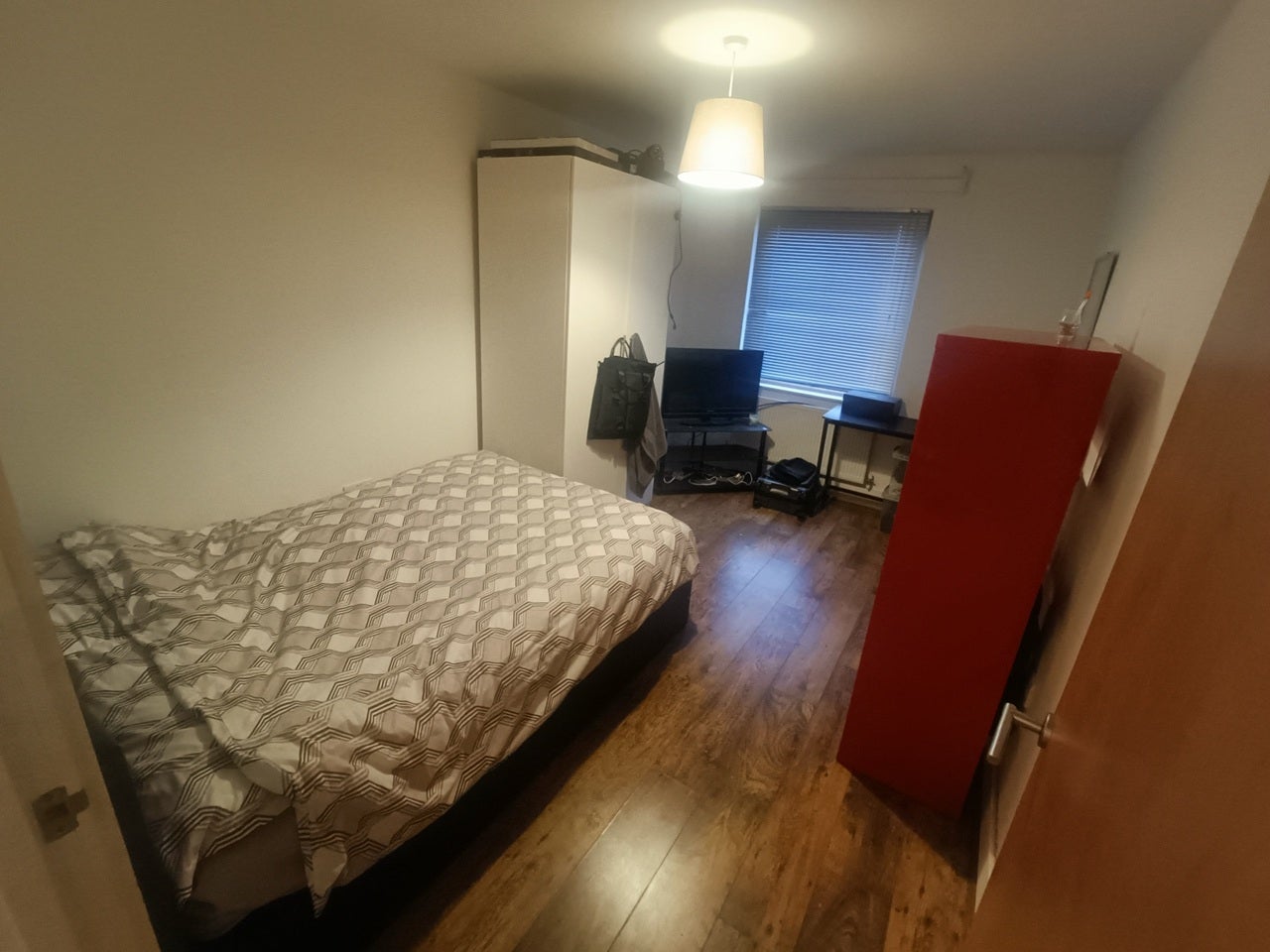 Flat Homesdale Road in Greater London