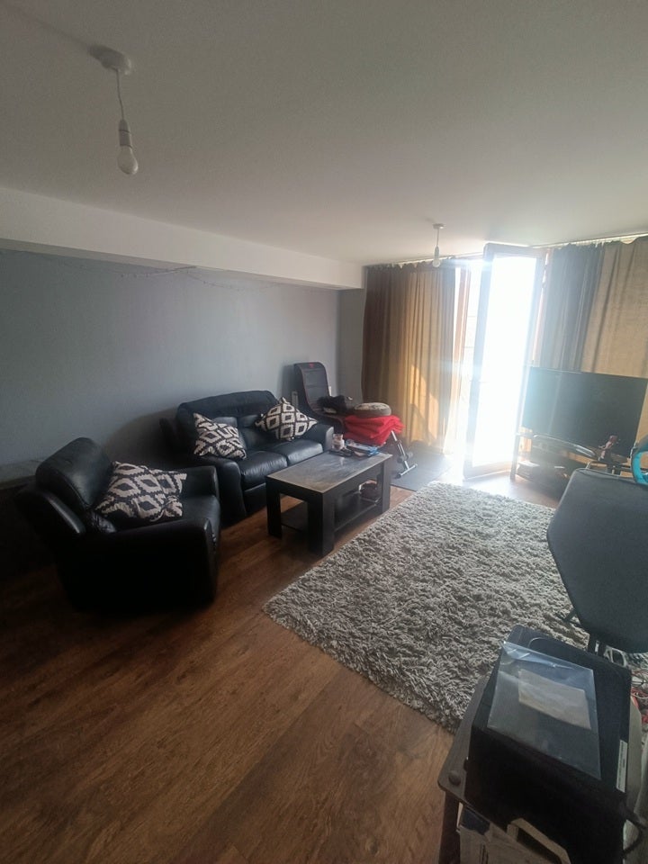 Flat Homesdale Road in Greater London