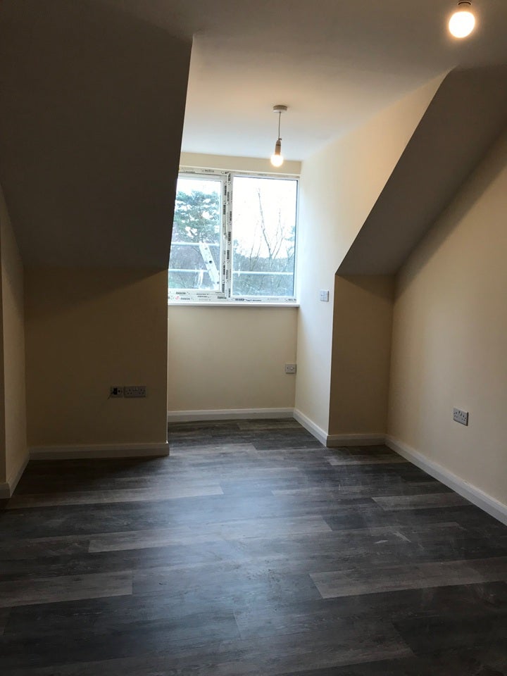 Flat Alfriston Road in Surrey Heath