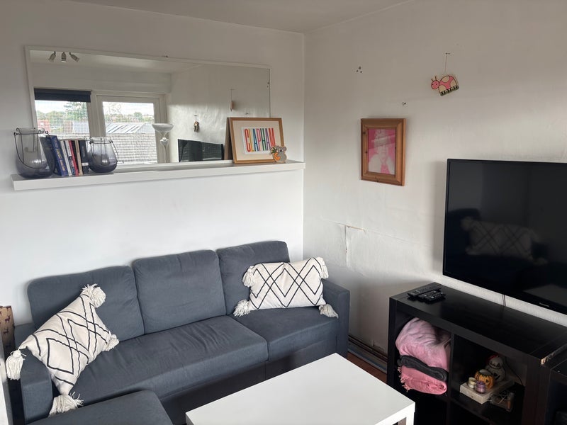 Flat Millgrove Street in Greater London