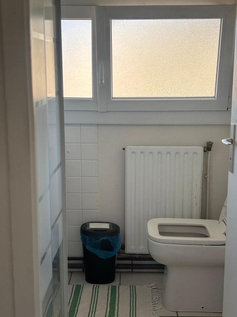 Room Rue des Treilles in Libourne
