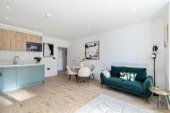 Flat Fairholme Road in London