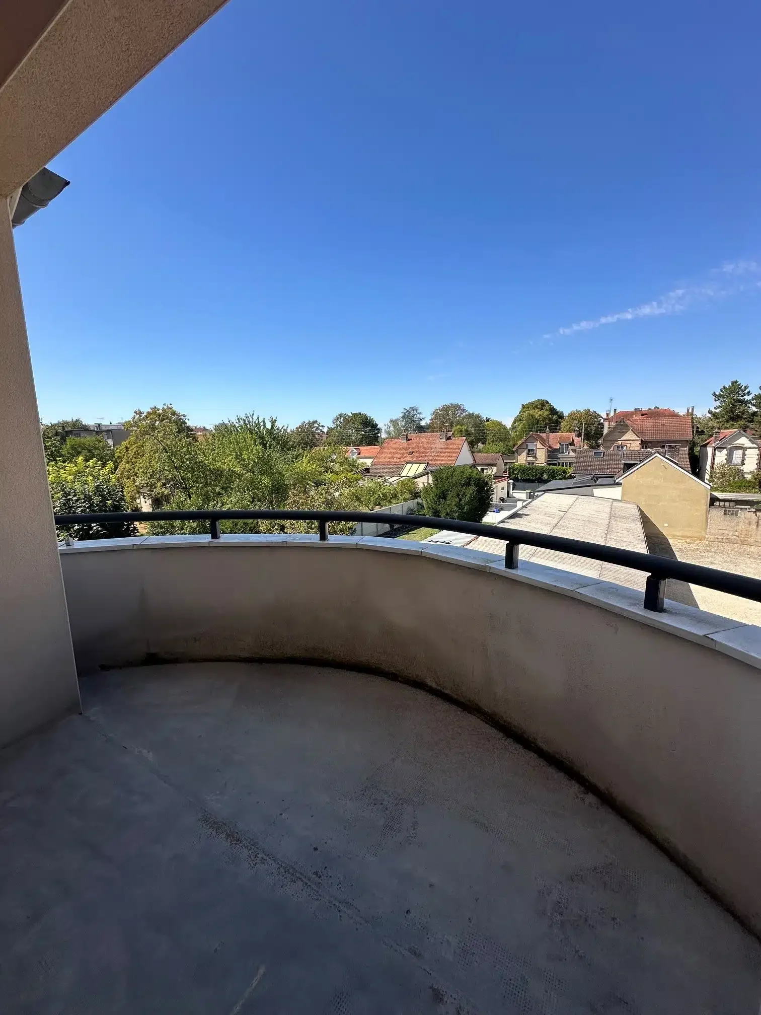 Flat Rue du Faubourg Croncels in Troyes