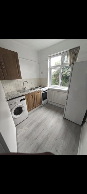 Room Blackamoor Lane in Maidenhead