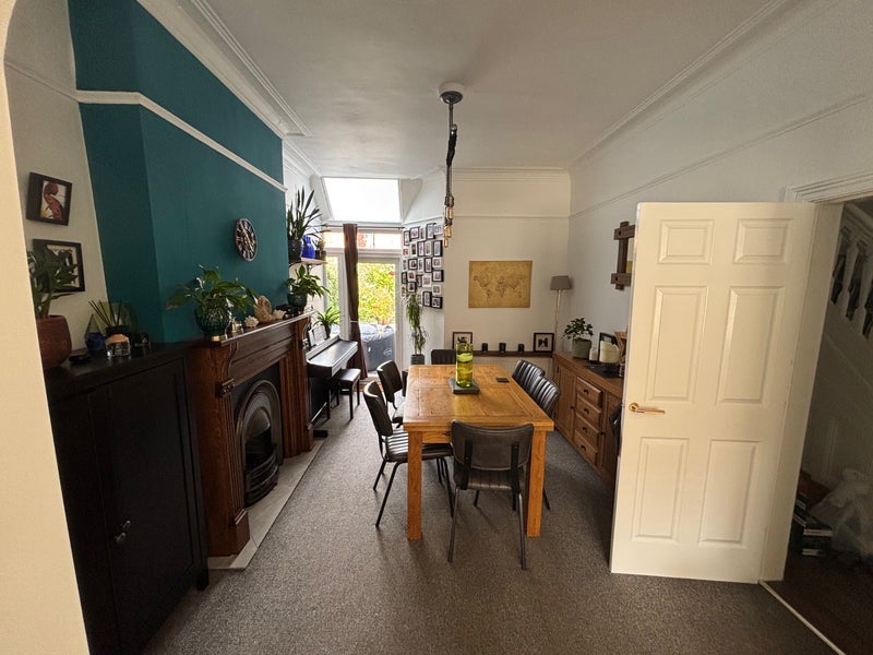 Room Barton Lane in Salford