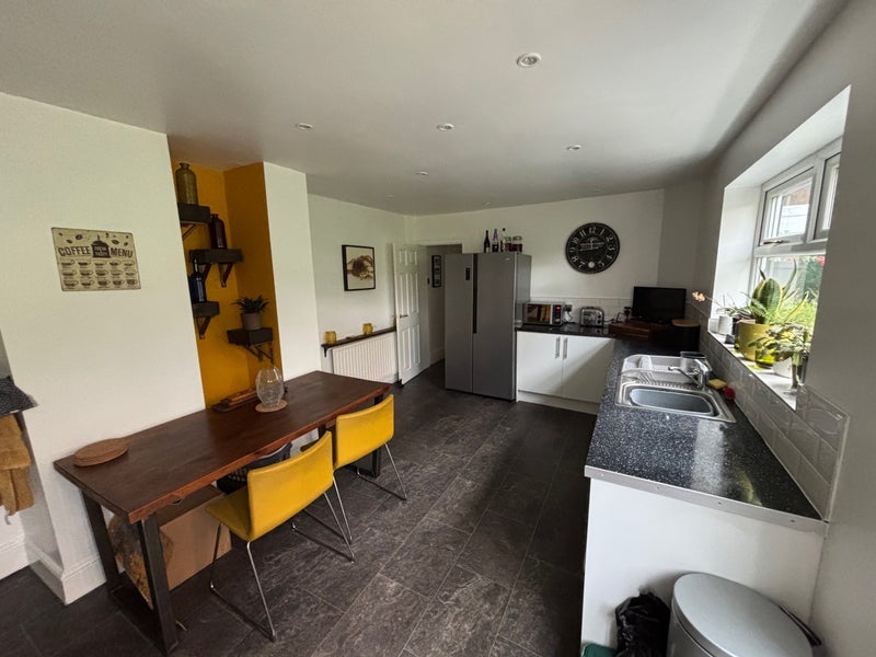 Room Barton Lane in Salford