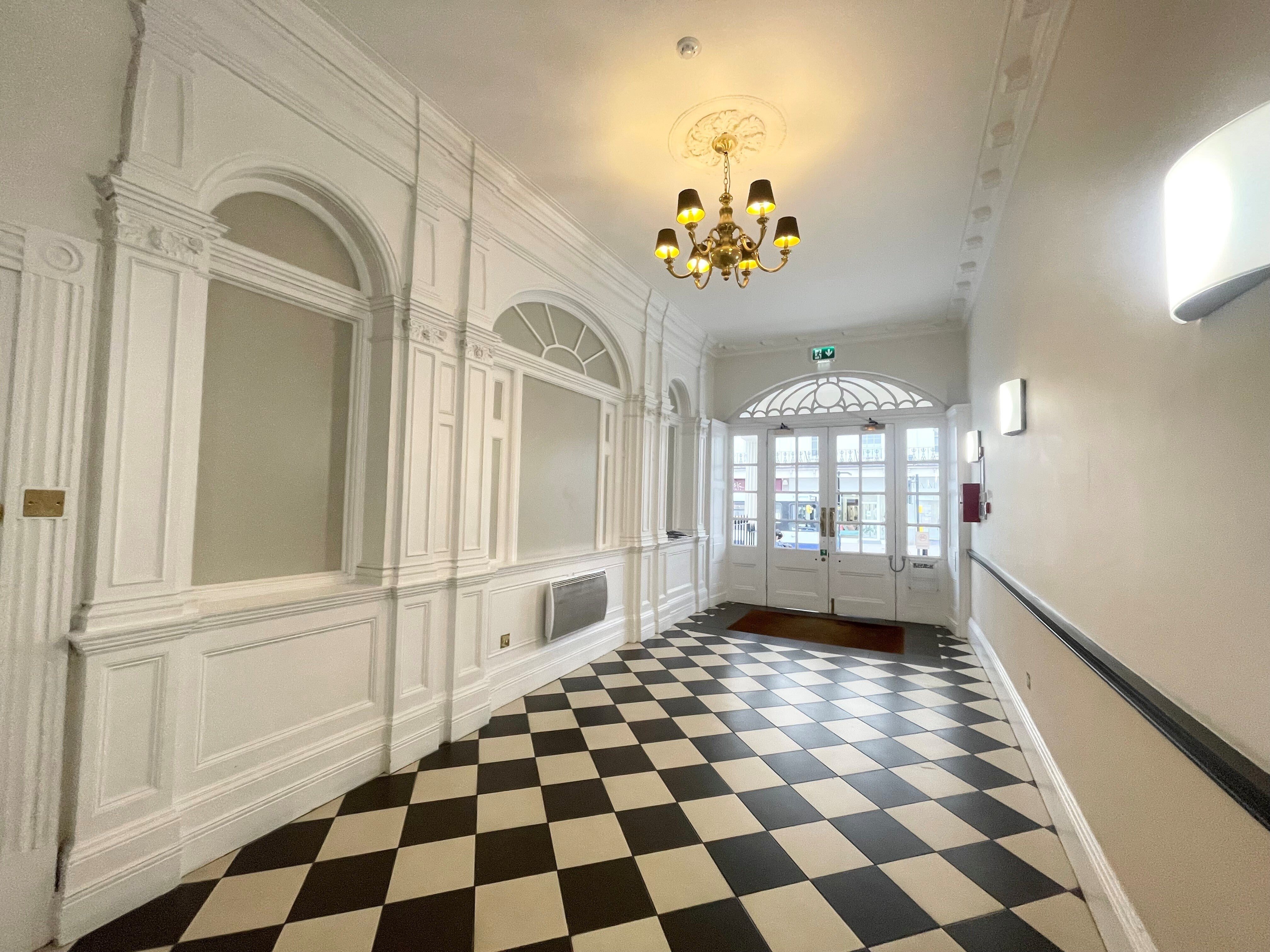 Flat Parade in Royal Leamington Spa