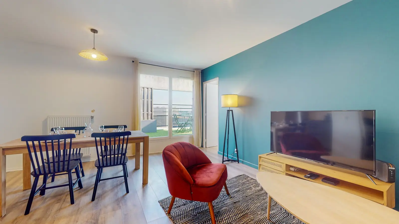 Flat Avenue Bernard Hirsch in Cergy