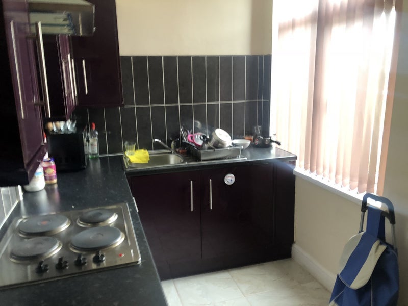 Room Virgin's End Court in Sandwell