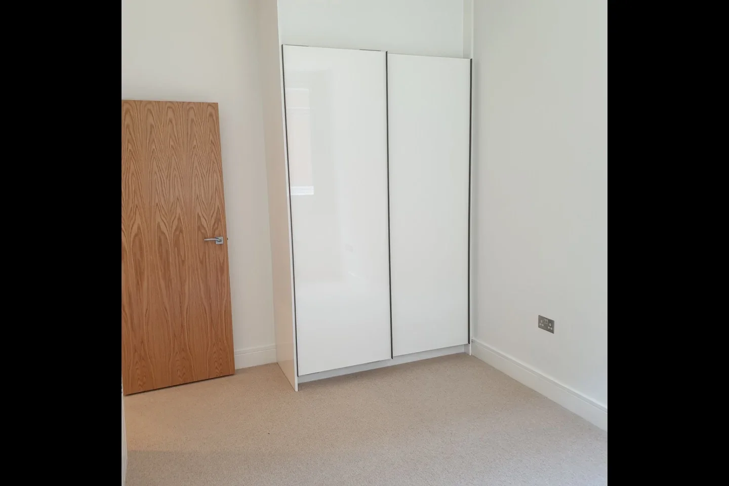 Flat Park Street West in Luton
