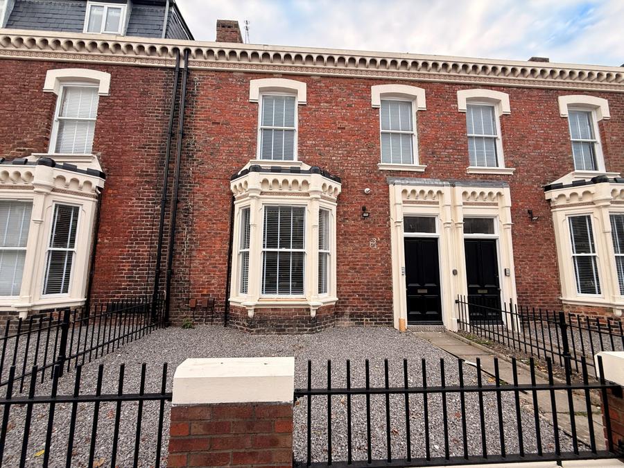 Flat Azalea Terrace North in Sunderland