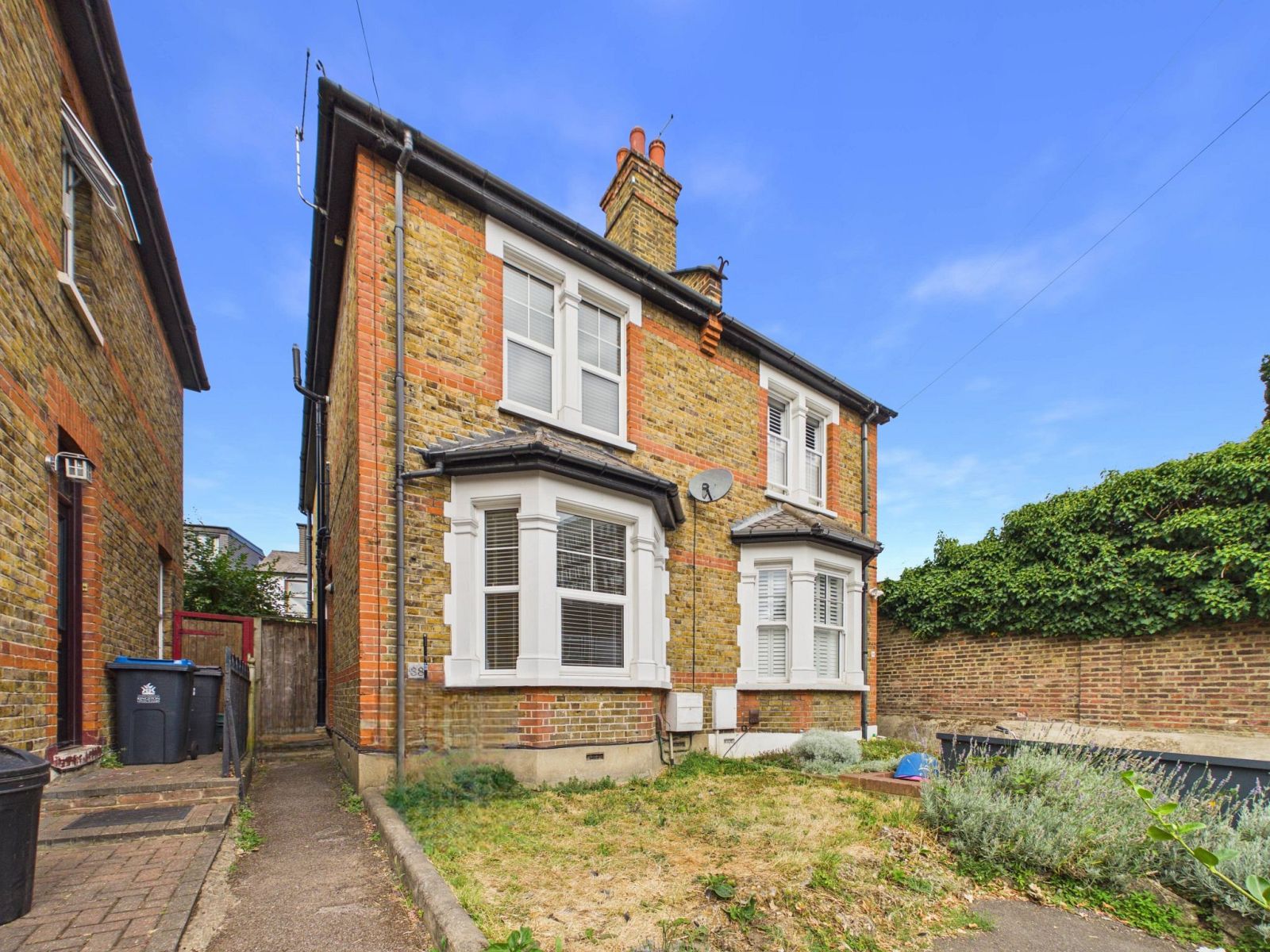 House The Bittoms in Greater London