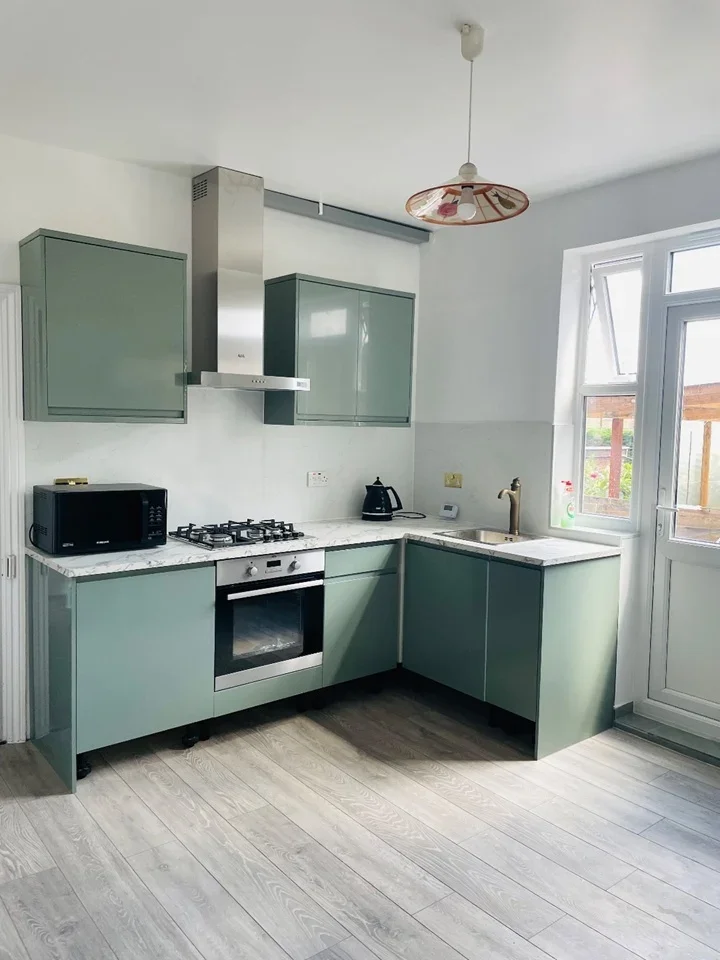 Flat Alexandra Road in Greater London