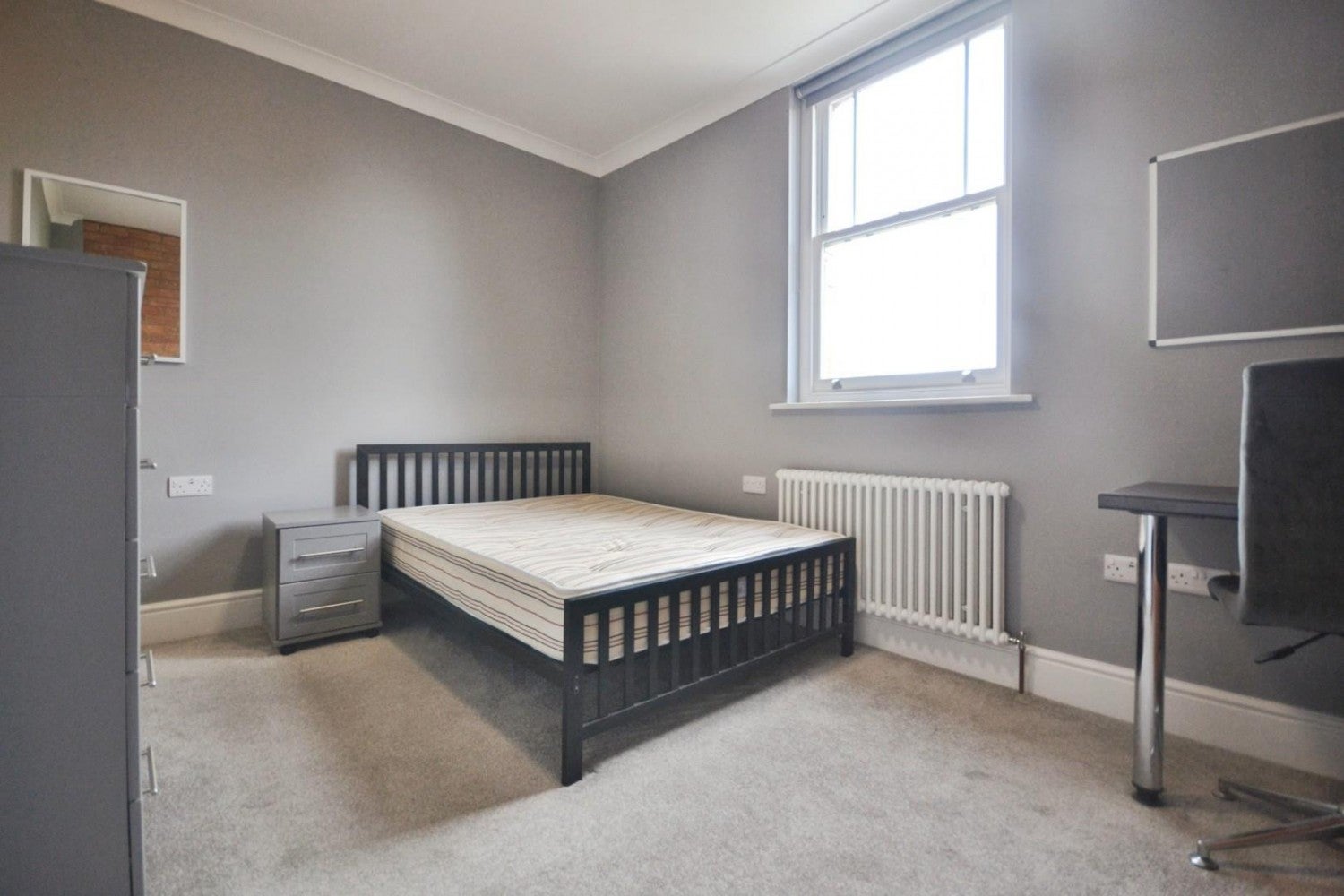 Flat Addington Road in Reading